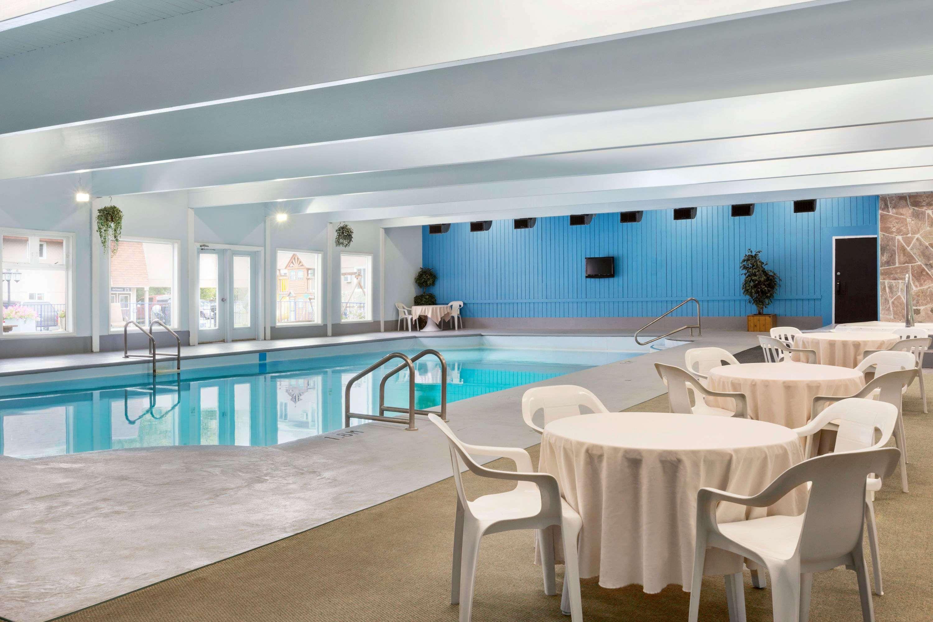 Travelodge By Wyndham Кенора Экстерьер фото